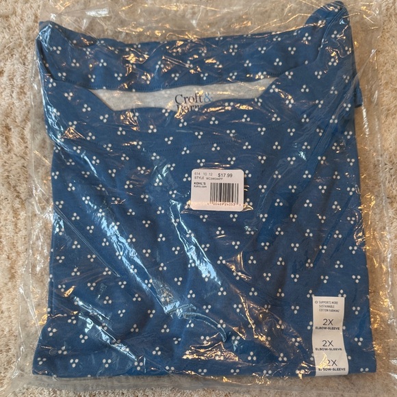 croft & barrow Tops - Croft & Barrow Blue Elbow Sleeve Top